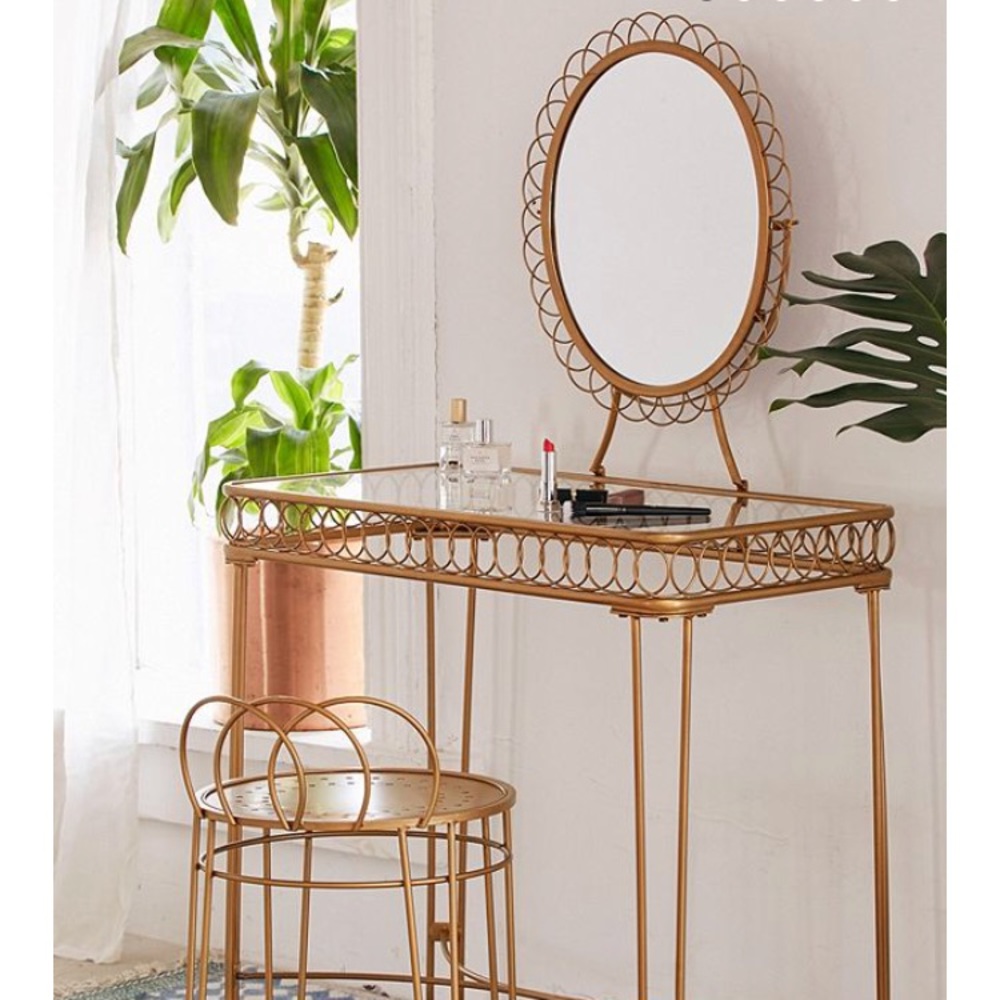 Urban Outfitters gold “Wire Loop Vanity”